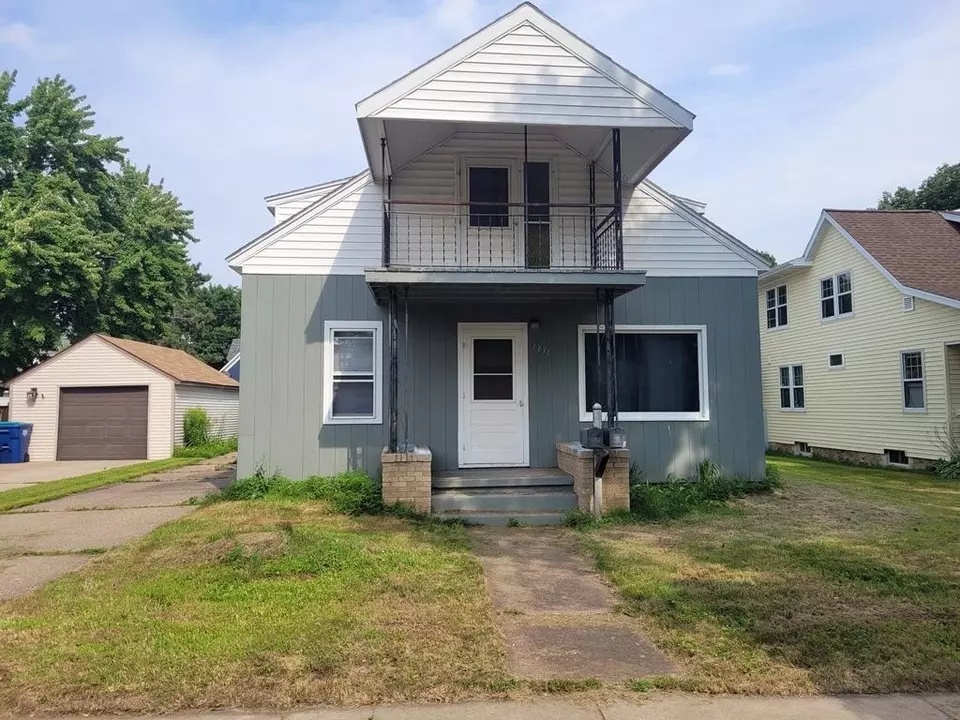 Exterior - 1131 S 5th Ave, Wausau, WI 54401 photo 1 of 7