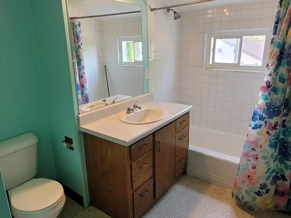 Bath - 1131 S 5th Ave, Wausau, WI 54401 photo 2 of 2