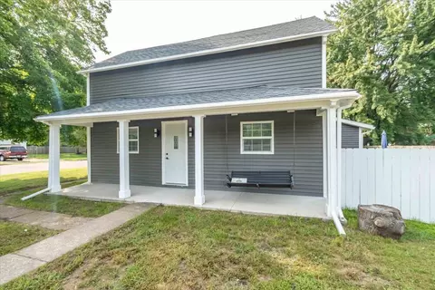 237 Wood Ave, Nekoosa, WI 54457