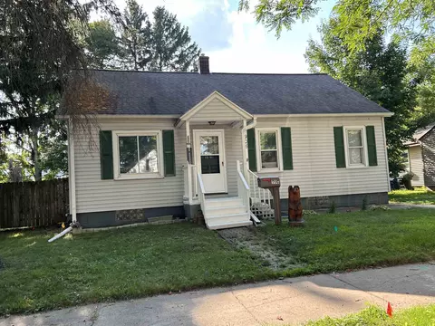 908 N 10th Ave, Wausau, WI 54401