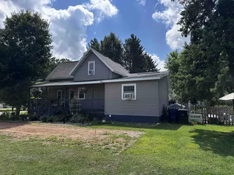 211330 Fertillia Dr, Eland, WI 54427