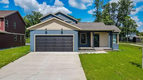 360 Roark Way, Amherst, WI 54406