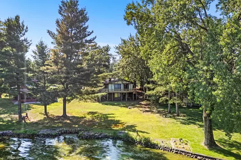 878 Norwich Ct, Nekoosa, WI 54457