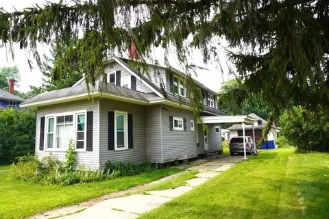106 N State St, Merrill, WI 54452