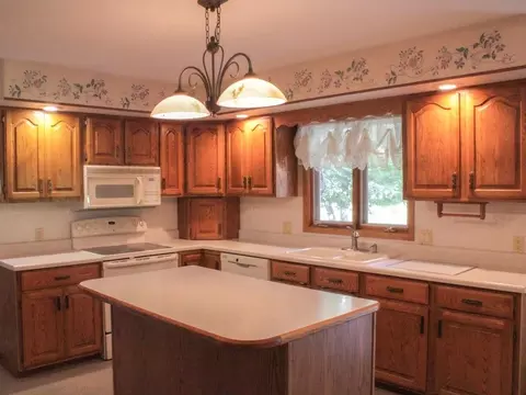 Kitchen - 416 E Beech St, Edgar, WI 54426 photo 3 of 5