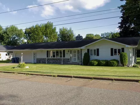 Exterior - 416 E Beech St, Edgar, WI 54426 photo 2 of 7