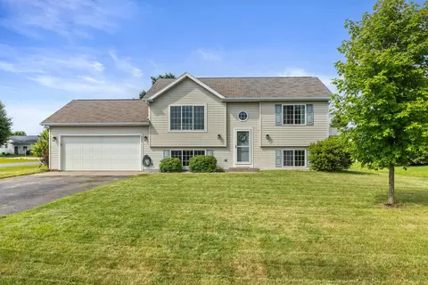 3080 Forest Dr, Plover, WI 54467