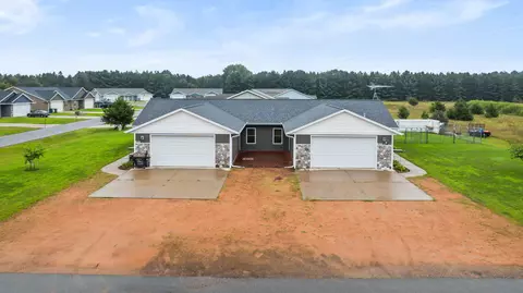 38163818 Kensington Pl, Plover, WI 54467