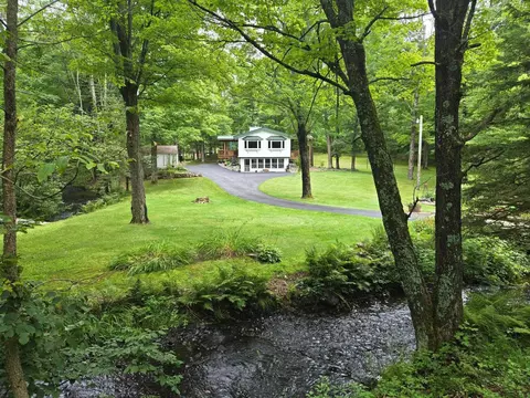 w2181 Gouda Road, Tomahawk, WI 54487