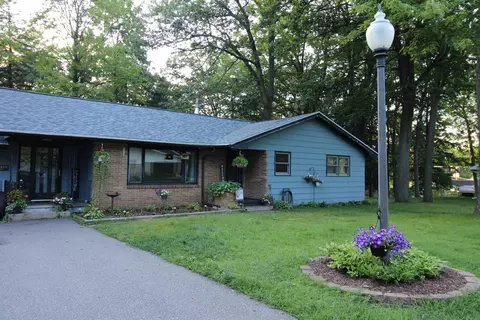 705 Edwards Dr, Mosinee, WI 54455