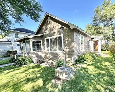 607 7th St, Mosinee, WI 54455