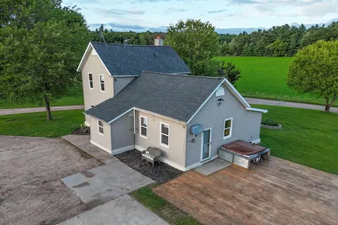 Exterior - e2290 Flaata Road, Iola, WI 54945 photo 5 of 10