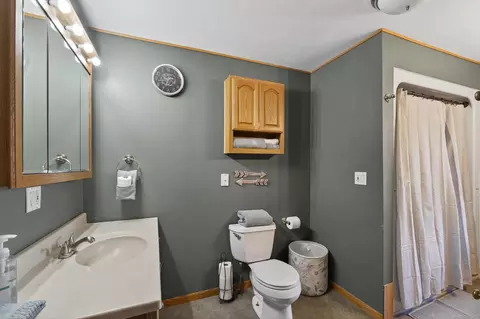 Bath - e2290 Flaata Road, Iola, WI 54945 photo 1 of 2