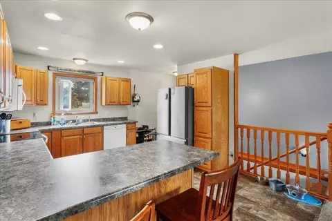1205 S Maple Ave, Marshfield, WI 54449 photo 9