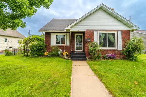 712 8th St, Mosinee, WI 54455