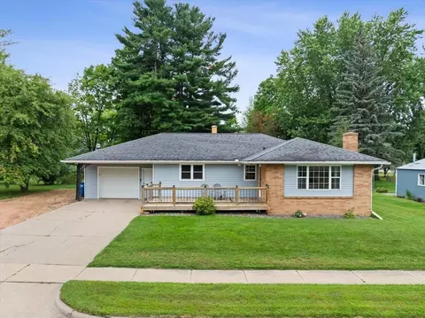 211 Chestnut St, Marathon, WI 54448