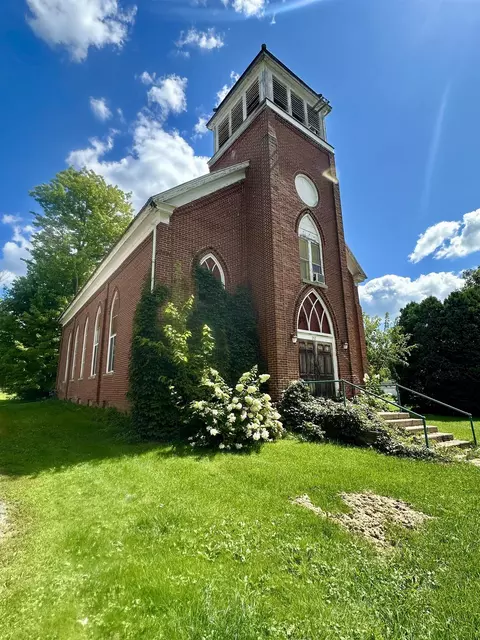 212 N Third Ave, Edgar, WI 54426
