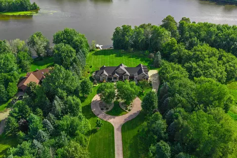1481 Bay Shore Dr, Junction City, WI 54443