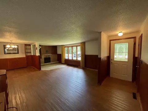 Living - n10012 Dardis Lake Lane, Phillips, WI 54555 photo 4 of 4