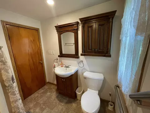 Bath - n10012 Dardis Lake Lane, Phillips, WI 54555 photo 2 of 2