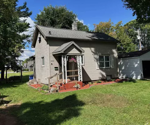 1210 N 4th St, Wausau, WI 54403