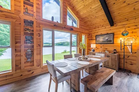 Dining - 41 Lake Dr, Gresham, WI 54128 photo 2 of 4