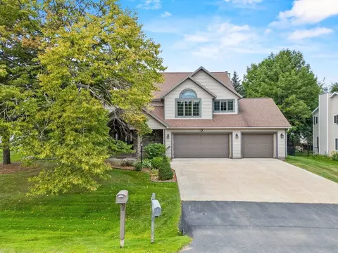 1006 N Columbus Ave, Marshfield, WI 54449