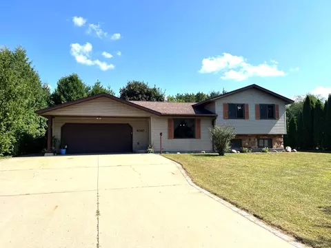 4040 Lindstrom Ln, Stevens Point, WI 54482