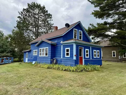 417 Park St, Glidden, WI 54527