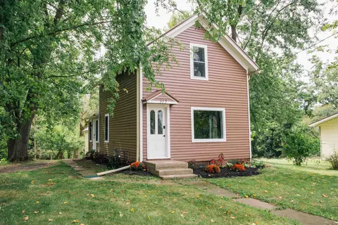 315 W Begley St, Greenwood, WI 54437