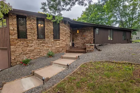 1004 East St, Marathon, WI 54448