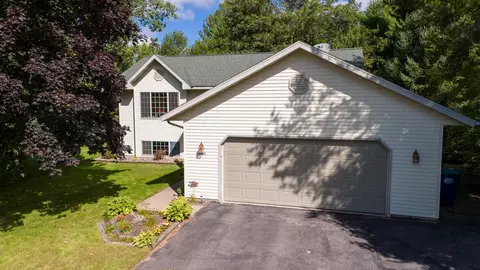 1023 Pinecrest Ave, Mosinee, WI 54455