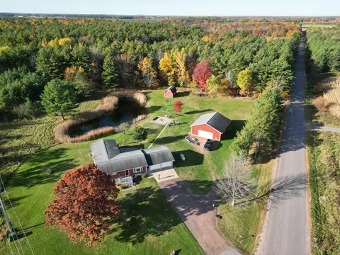5601 Hemlock Rd, Vesper, WI 54489