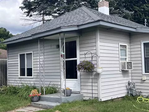 907 N 9th Ave, Wausau, WI 54401