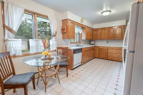 Kitchen - 1850 Grand Ave, Schofield, WI 54476 photo 2 of 3