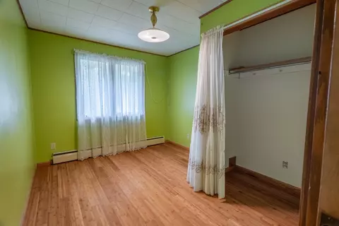 Bedroom - 1850 Grand Ave, Schofield, WI 54476 photo 5 of 11
