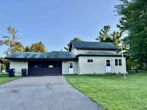 563 Cameron St, Fenwood, WI 54426