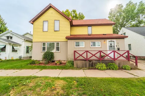 913 S 8th Ave, Wausau, WI 54401