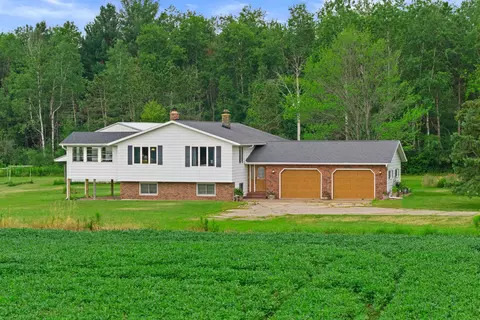 3877 Town Hall Rd, Wisconsin Rapids, WI 54495