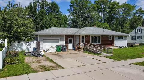 1930 Chase St, Wisconsin Rapids, WI 54495