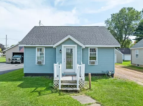 717 N Cedar Ave, Marshfield, WI 54449
