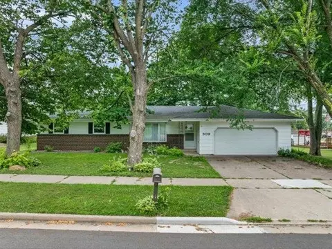 509 E Franklin St, Marshfield, WI 54449