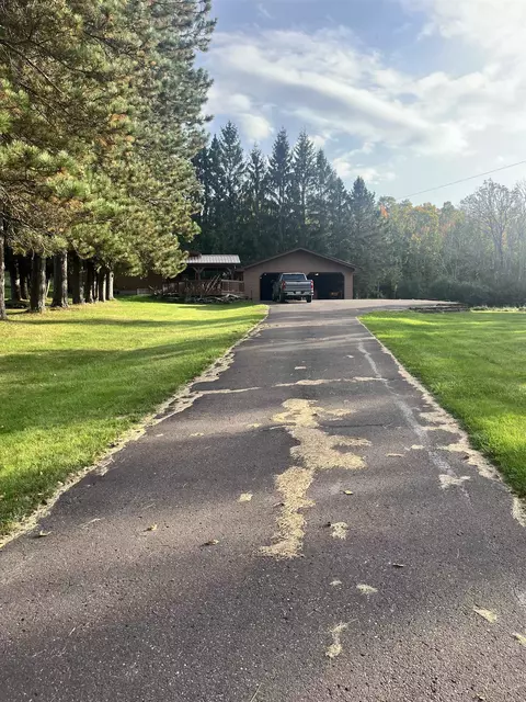 233 W Layman Dr, Mellen, WI 54546