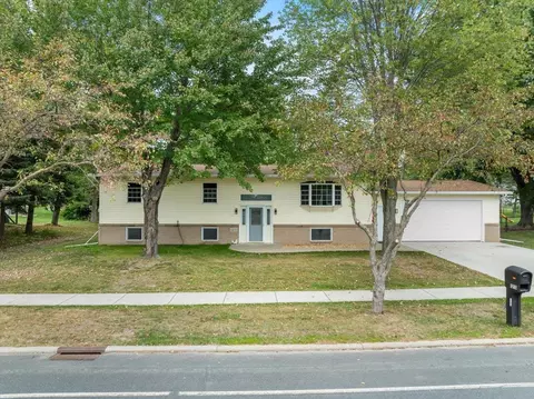 1213 E 29th St, Marshfield, WI 54449