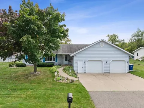 119209 Cardinal Crest Ln, Stratford, WI 54484