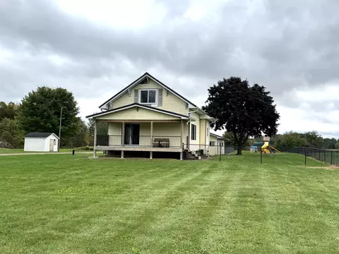 479 State Rd, Birnamwood, WI 54414
