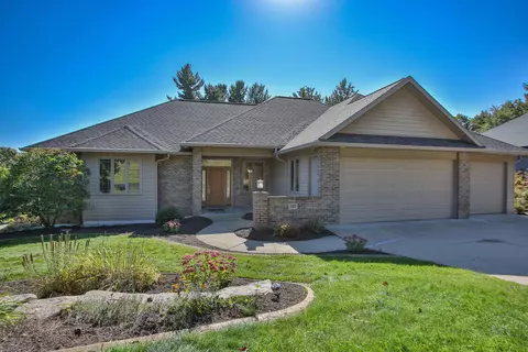 303 Rimrock Rd, Wausau, WI 54401