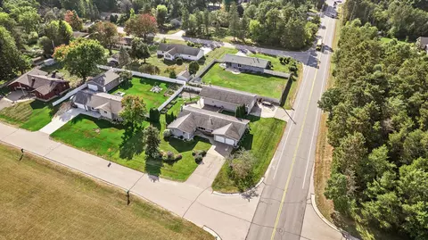 1011 Melody Ln, Plover, WI 54467