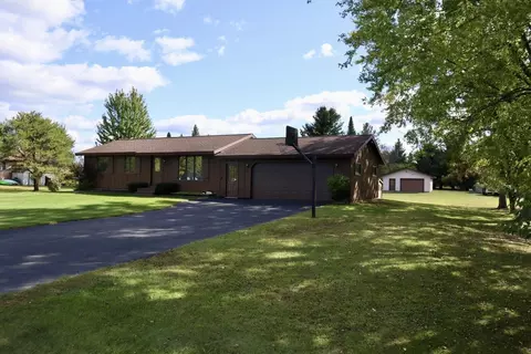 1087 Gardner Park Rd, Kronenwetter, WI 54455