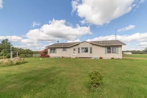 168610 School Rd, Wausau, WI 54403